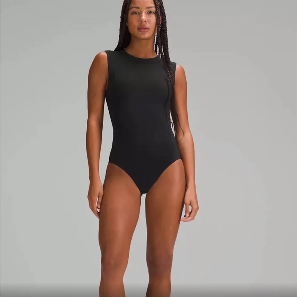 Raspberry Cream Lululemon Zip-Back Paddle Suit Sz 4 ( NWT)